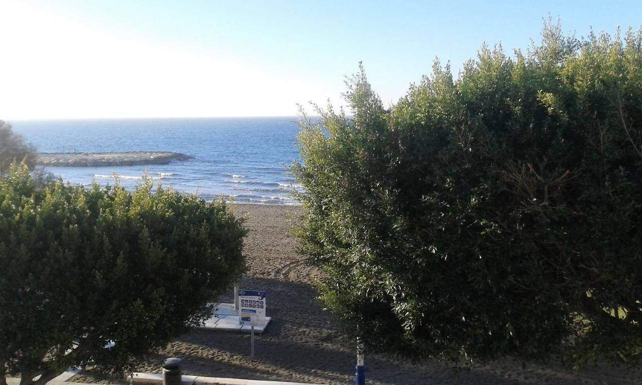 Beachfront House Málaga Exteriör bild