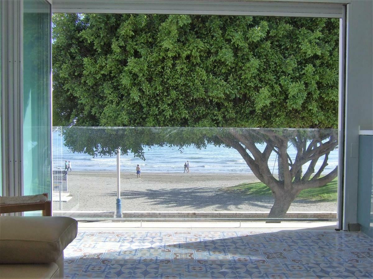 Beachfront House Málaga Exteriör bild